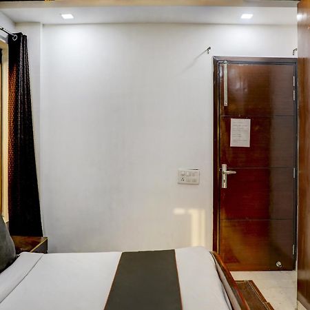 Collection O R S Villa Near Lotus Temple New Delhi Exterior foto