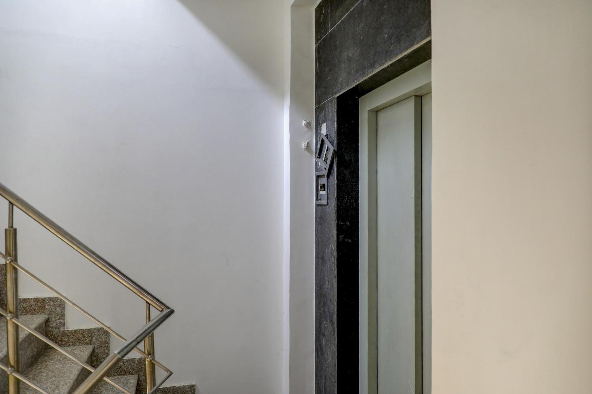 Collection O R S Villa Near Lotus Temple New Delhi Exterior foto