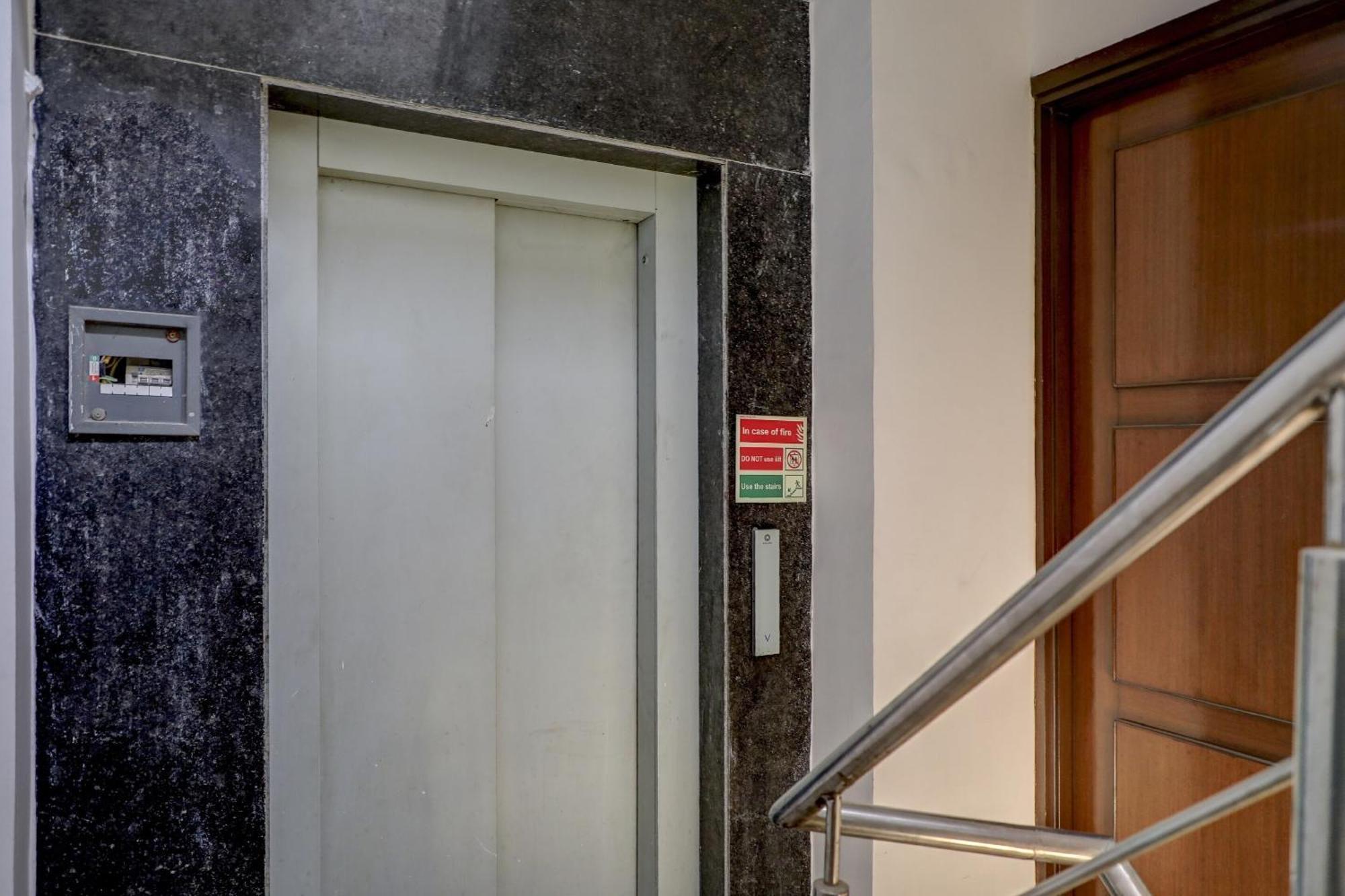 Collection O R S Villa Near Lotus Temple New Delhi Exterior foto